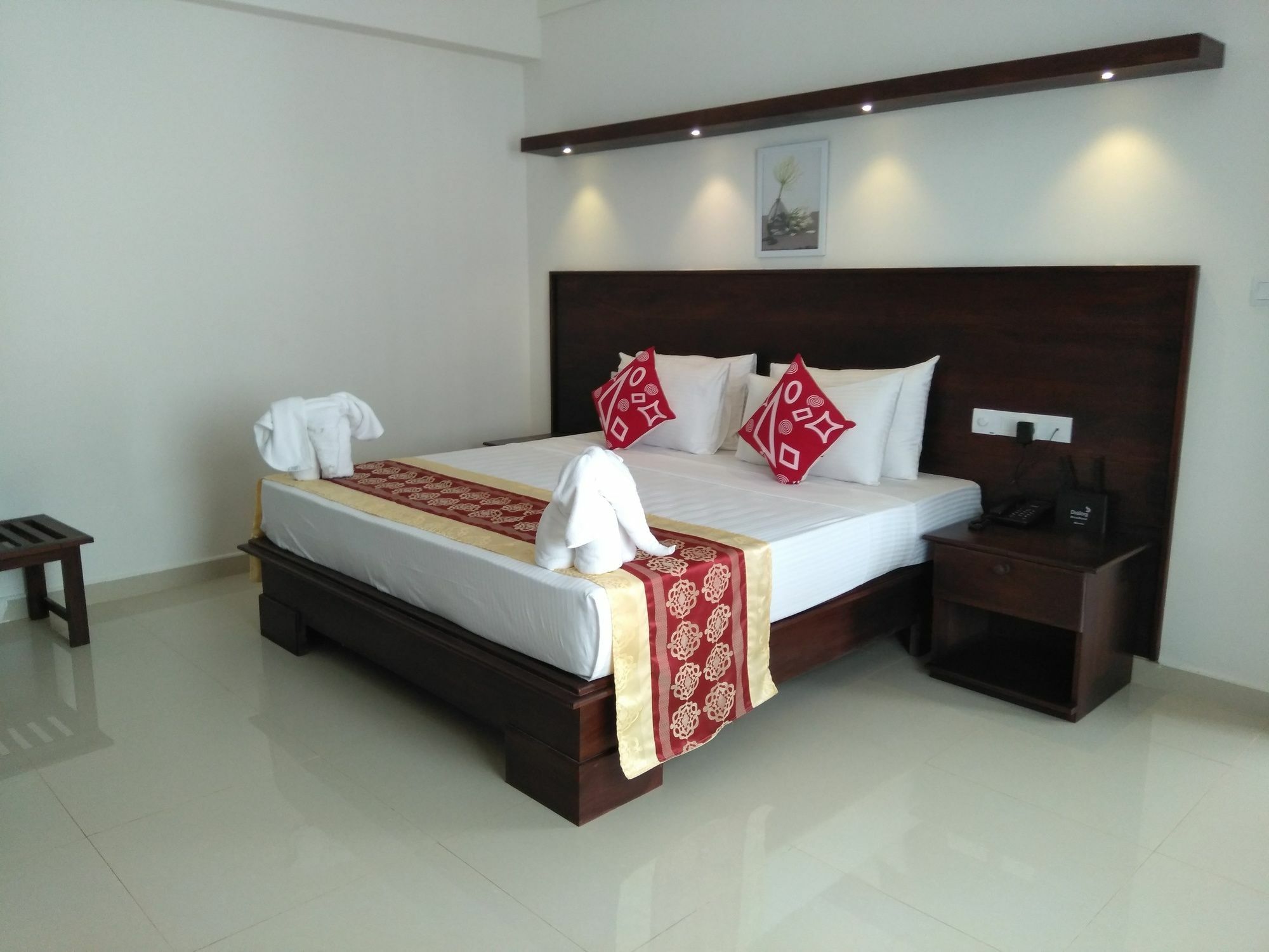 Hotel Nelly Marine Коломбо Экстерьер фото