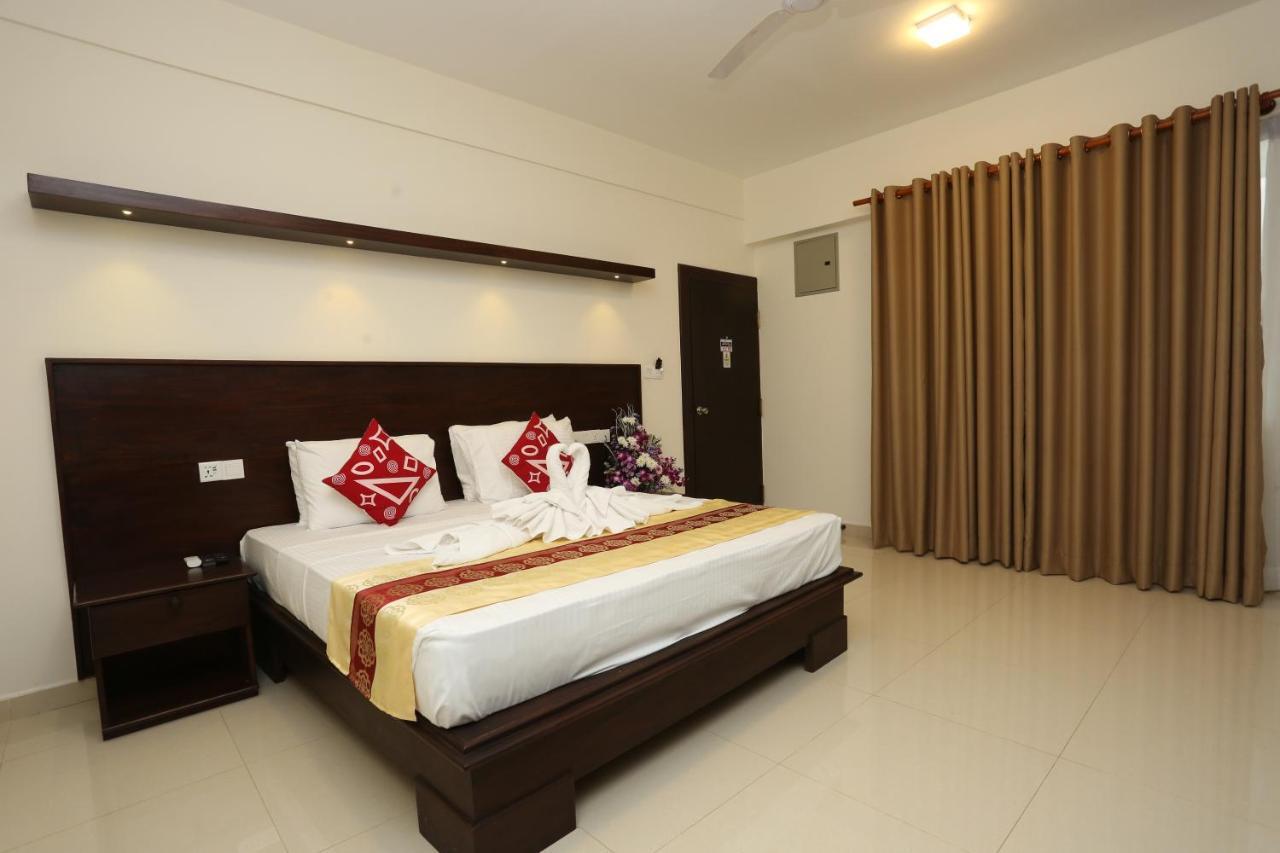 Hotel Nelly Marine Коломбо Экстерьер фото
